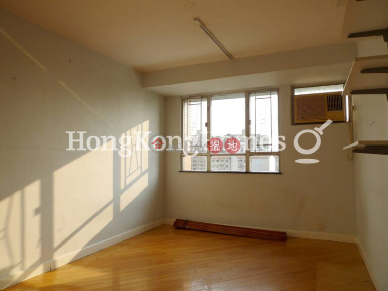 3 Bedroom Family Unit for Rent at Block 19-24 Baguio Villa