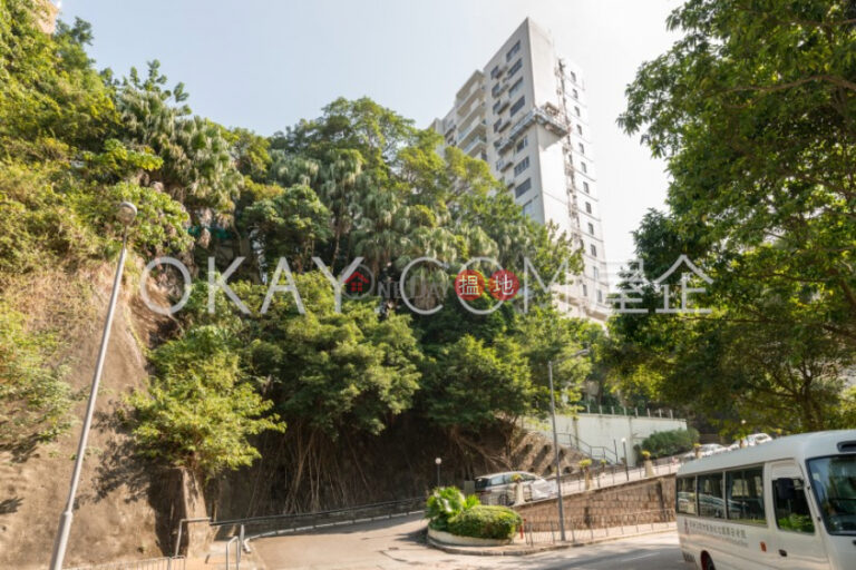 Efficient 3 bed on high floor with balcony & parking | Rental