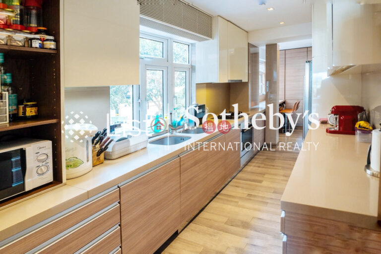 Property for Sale at Scenic Villas with 4 Bedrooms