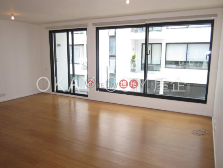 Gorgeous 3 bedroom with balcony & parking | For Sale
