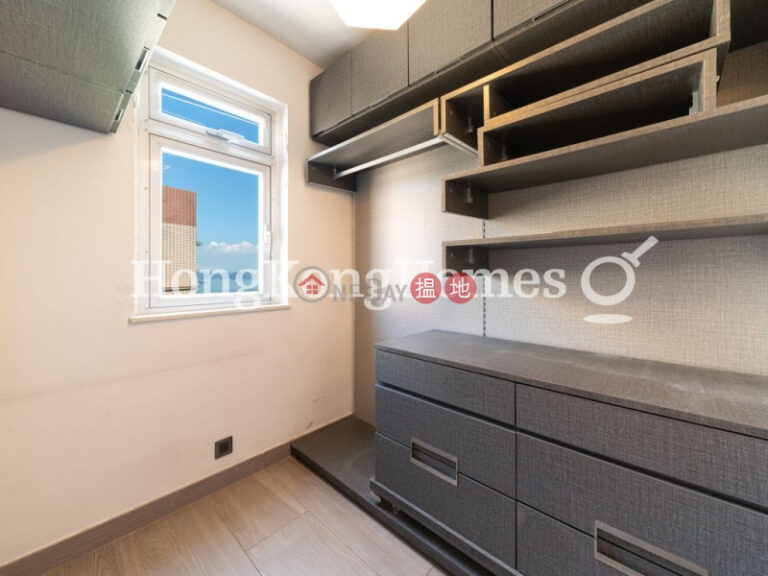 3 Bedroom Family Unit at Block 19-24 Baguio Villa | For Sale