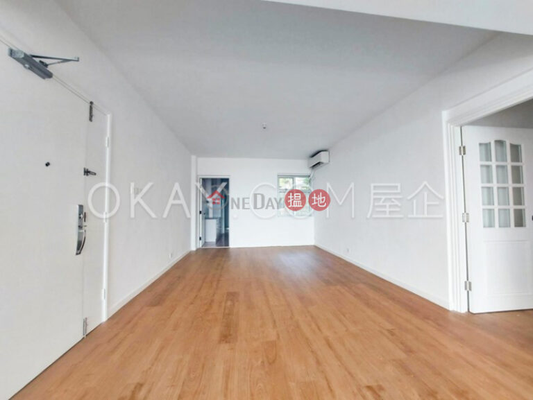 Efficient 4 bedroom with balcony & parking | Rental