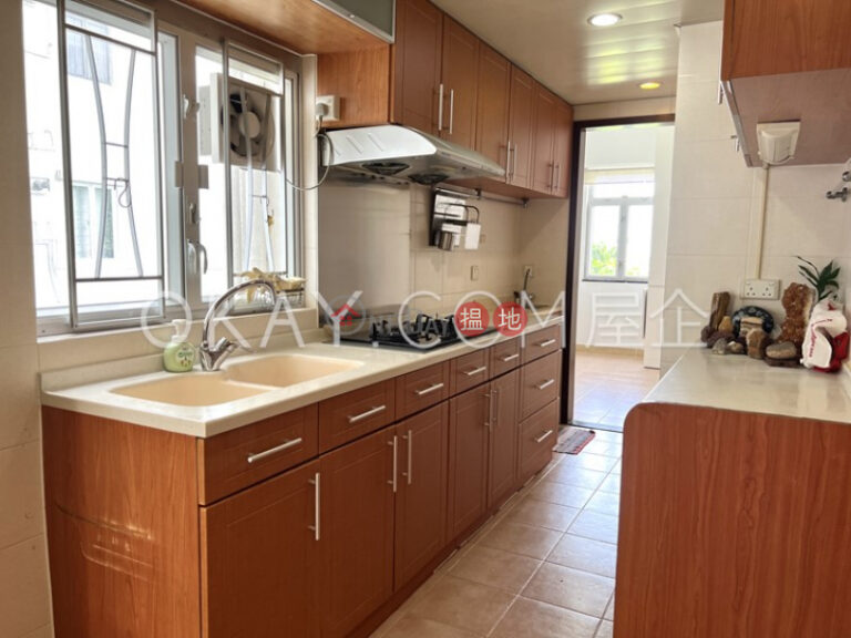 Tasteful 3 bedroom with parking | For Sale