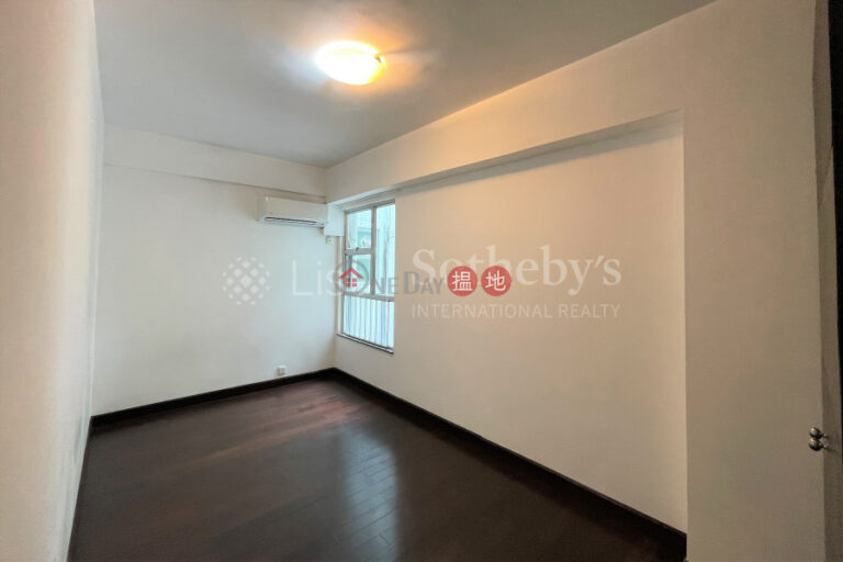 Property for Rent at The Regalis with 3 Bedrooms