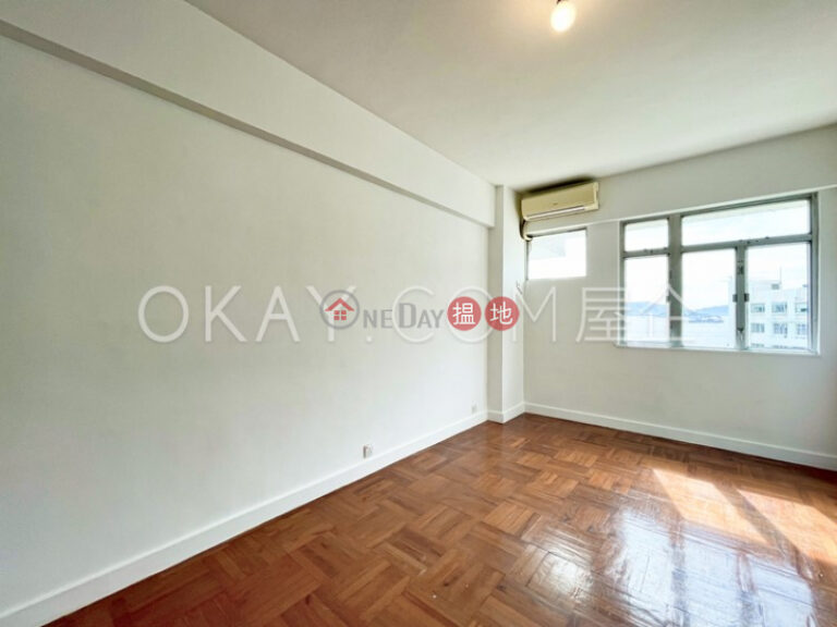 Efficient 4 bedroom with sea views, balcony | For Sale