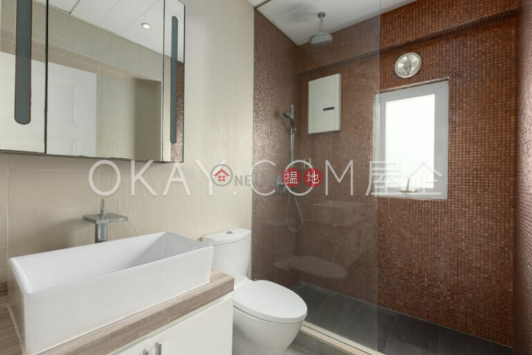 Stylish 3 bedroom on high floor with rooftop & parking | For Sale