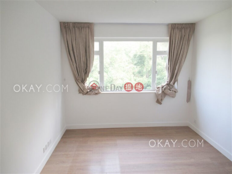 Popular 2 bedroom with parking | Rental