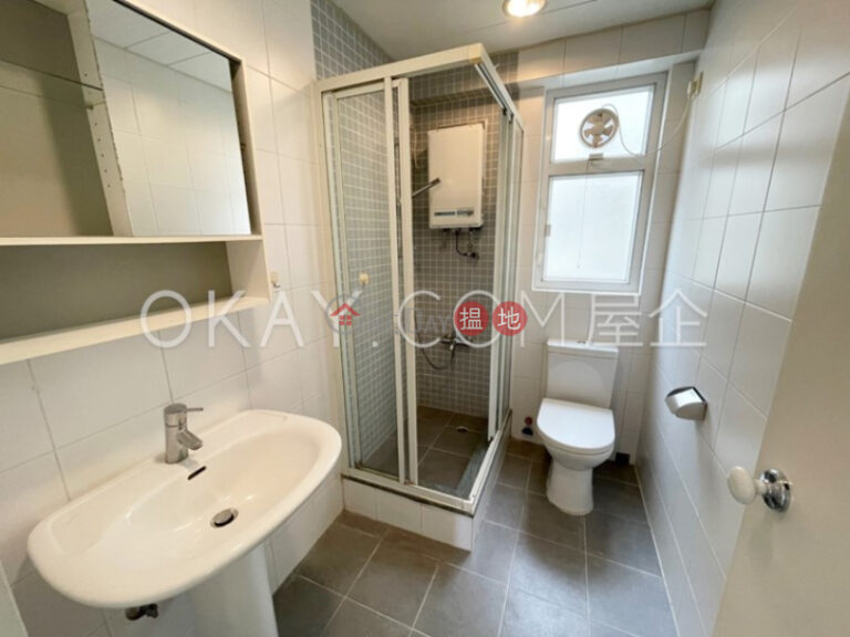 Efficient 2 bedroom on high floor with sea views | For Sale