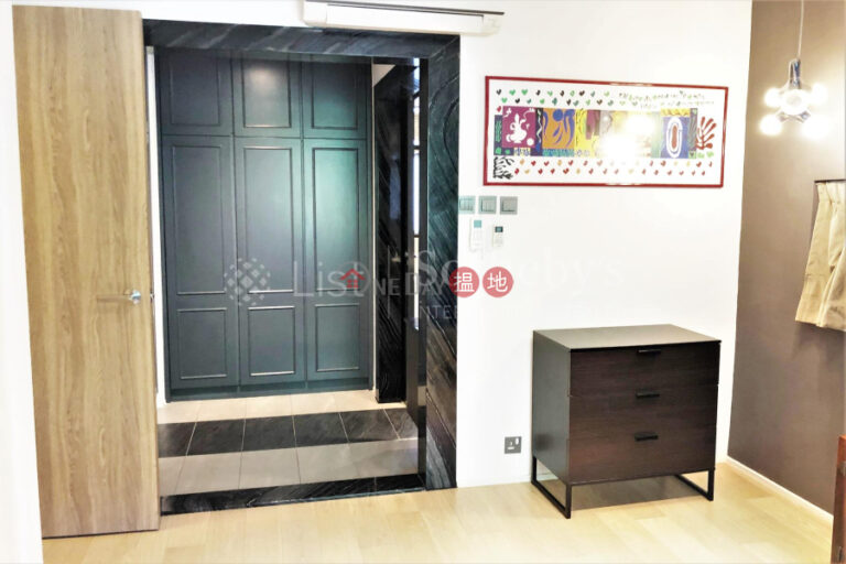 Property for Sale at Block 28-31 Baguio Villa with 2 Bedrooms