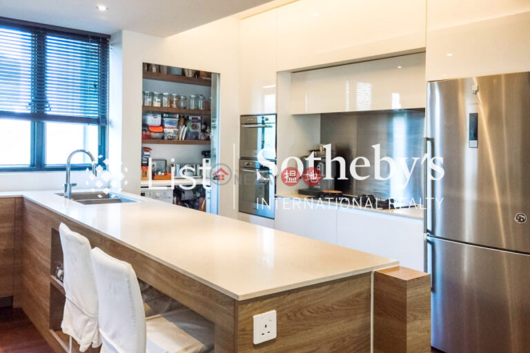 Property for Sale at Glamour Court with 3 Bedrooms