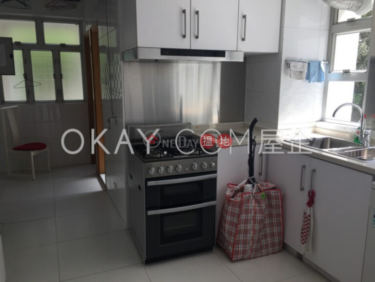 Efficient 3 bedroom with balcony & parking | Rental