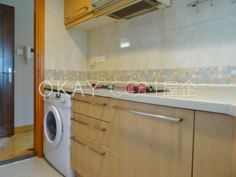 Luxurious 2 bedroom on high floor with balcony | For Sale