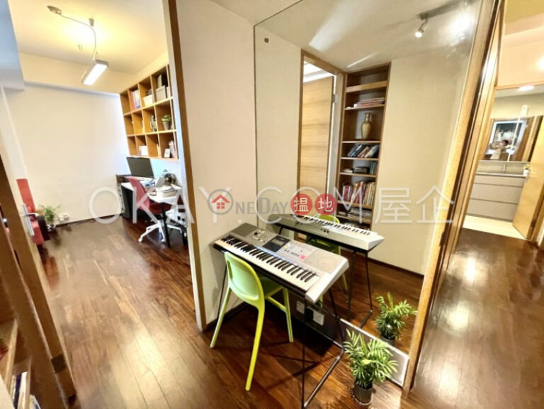 Efficient 3 bedroom with balcony & parking | For Sale