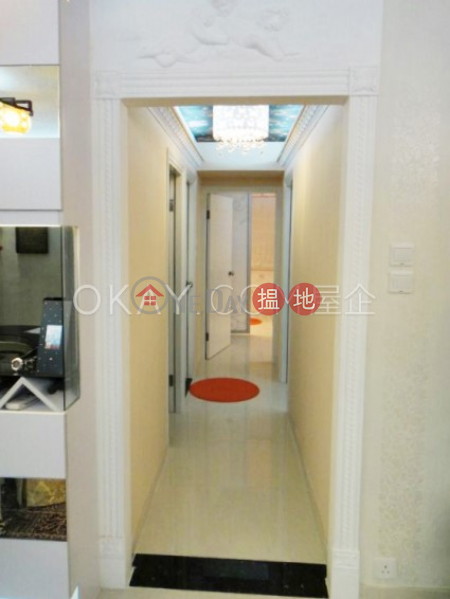 Efficient 2 bedroom with terrace & parking | Rental