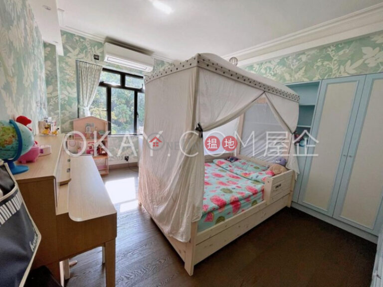 Efficient 4 bedroom with balcony & parking | For Sale