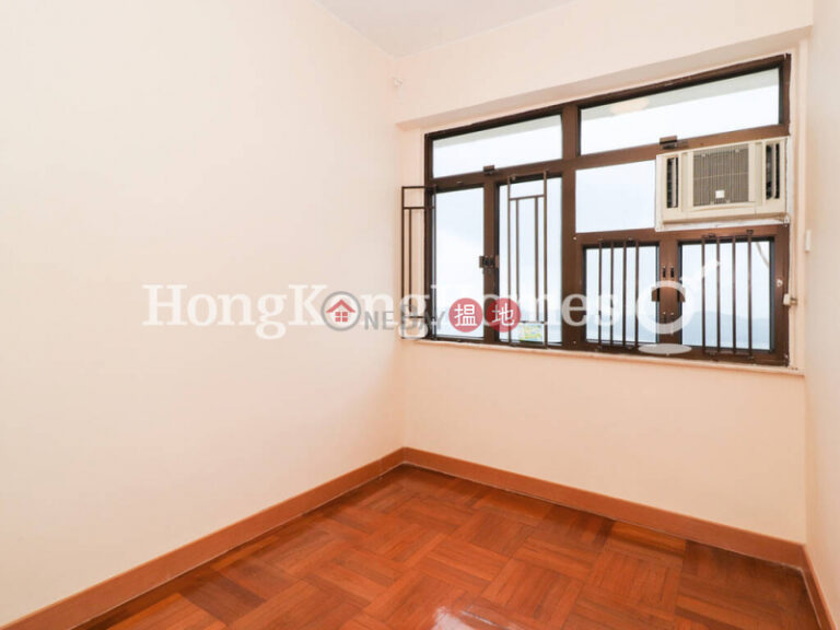 3 Bedroom Family Unit at WORLD FAIR COURT | For Sale