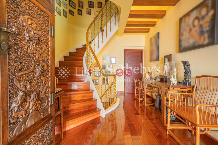 Property for Sale at Block 28-31 Baguio Villa with more than 4 Bedrooms