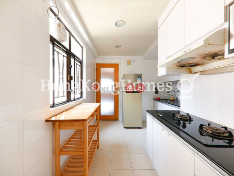 3 Bedroom Family Unit for Rent at Y. Y. Mansions block A-D