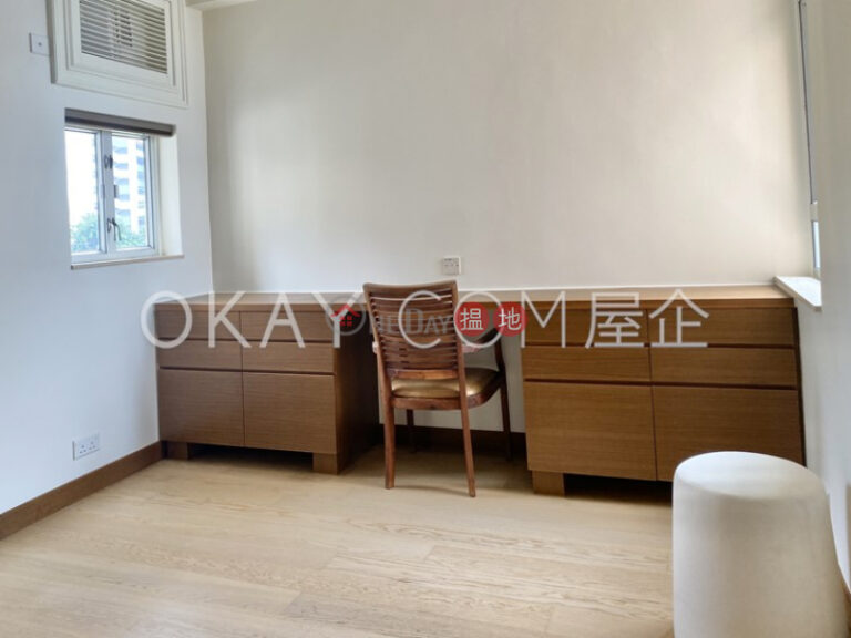 Efficient 2 bed on high floor with rooftop & balcony | For Sale