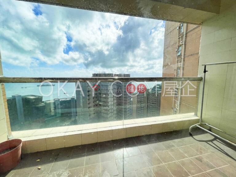 Efficient 2 bedroom with sea views, balcony | For Sale