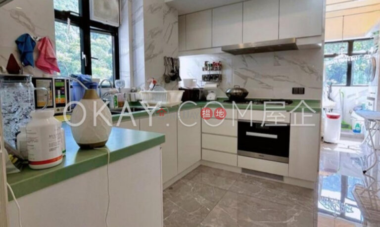 Efficient 4 bedroom with balcony & parking | For Sale