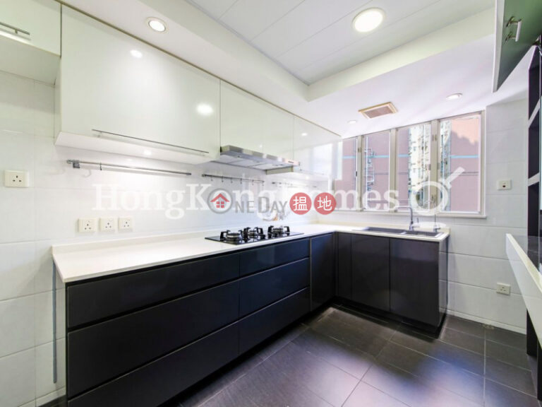 2 Bedroom Unit for Rent at Block 25-27 Baguio Villa