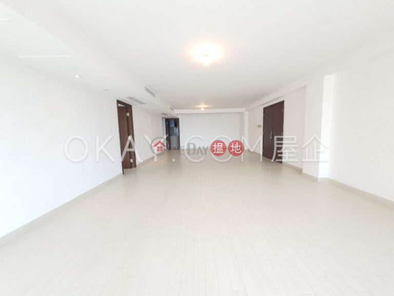 Lovely 3 bedroom on high floor with sea views & rooftop | Rental