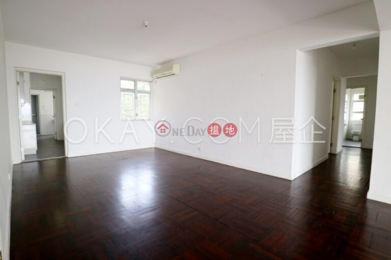 Efficient 4 bedroom with balcony | Rental