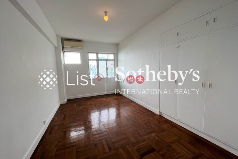 Property for Sale at Scenic Villas with 4 Bedrooms