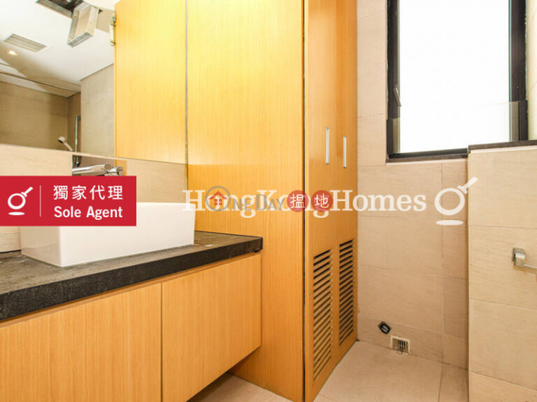 3 Bedroom Family Unit at Aqua 33 | For Sale