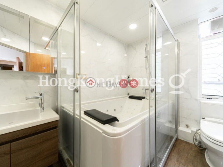 3 Bedroom Family Unit at Fulham Garden | For Sale