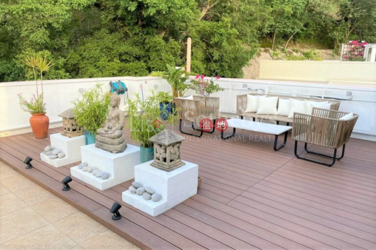 Property for Sale at 18-24 Bisney Road with 2 Bedrooms