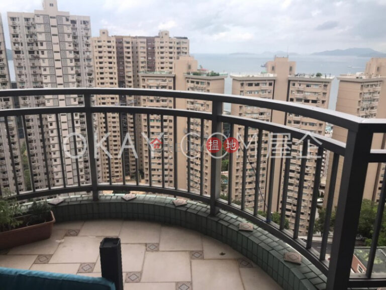 Efficient 3 bedroom with sea views & balcony | Rental