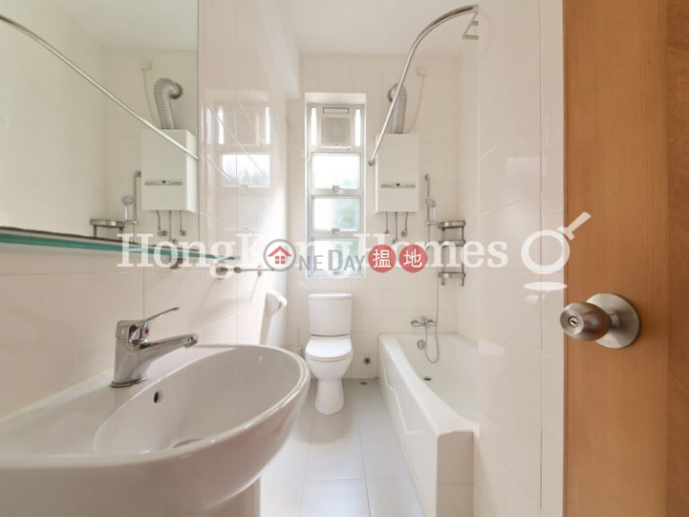 3 Bedroom Family Unit for Rent at Bisney Villas