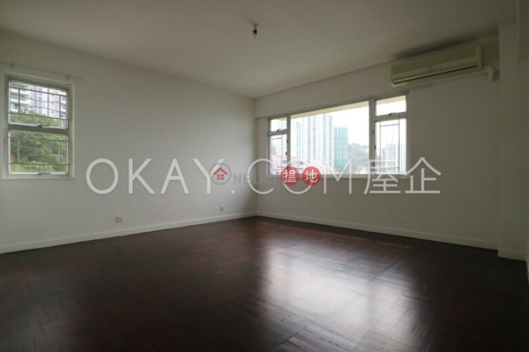 Efficient 4 bedroom with balcony | Rental