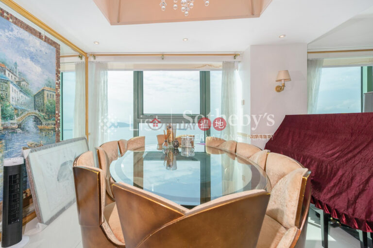 Property for Sale at Royalton with more than 4 Bedrooms