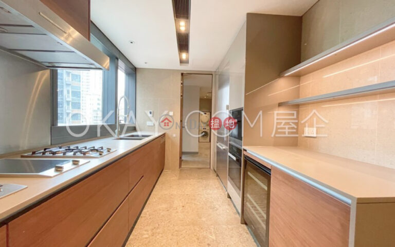 Rare 3 bedroom with balcony | Rental