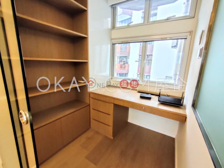 Efficient 3 bedroom with balcony & parking | For Sale