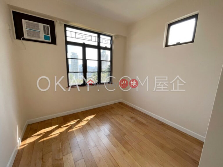 Lovely 3 bedroom with balcony | Rental