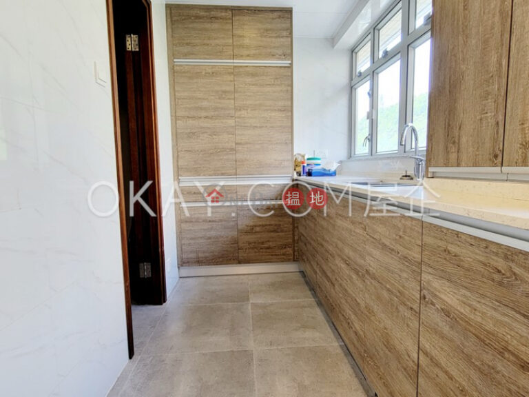 Rare 3 bedroom with sea views, balcony | Rental