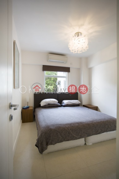 Efficient 3 bedroom with sea views, balcony | Rental