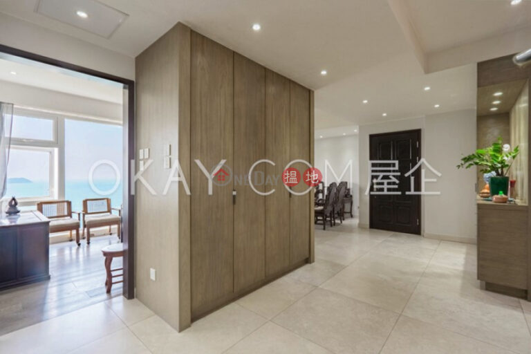 Beautiful 2 bedroom with balcony & parking | For Sale