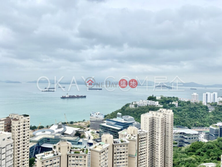 Efficient 2 bed on high floor with rooftop & balcony | For Sale