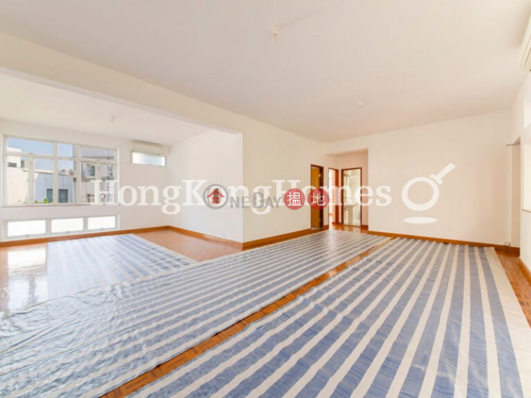 3 Bedroom Family Unit for Rent at Bisney Villas