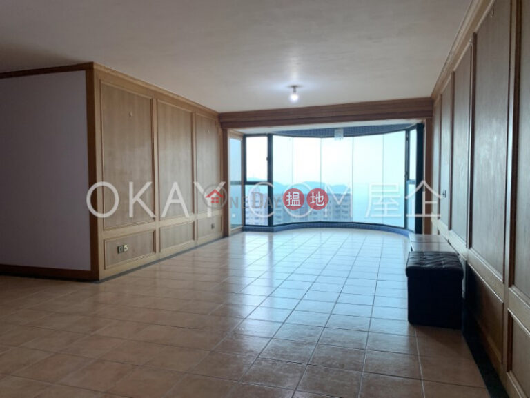 Efficient 3 bedroom with sea views & parking | For Sale