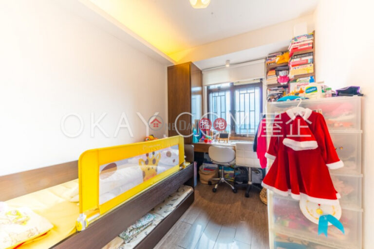 Unique 2 bedroom in Pokfulam | For Sale