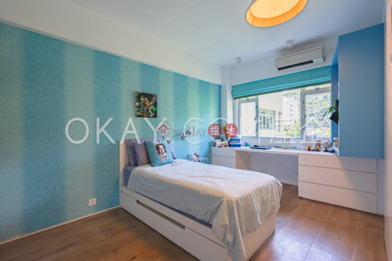Efficient 3 bed on high floor with sea views & balcony | For Sale