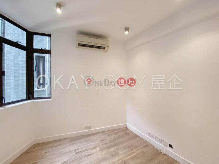 Stylish 3 bedroom with balcony & parking | For Sale
