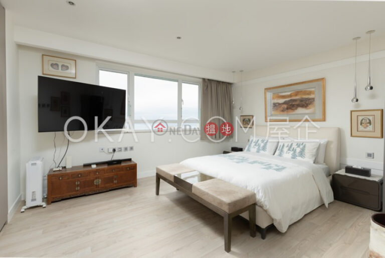 Efficient 3 bedroom with sea views, balcony | For Sale