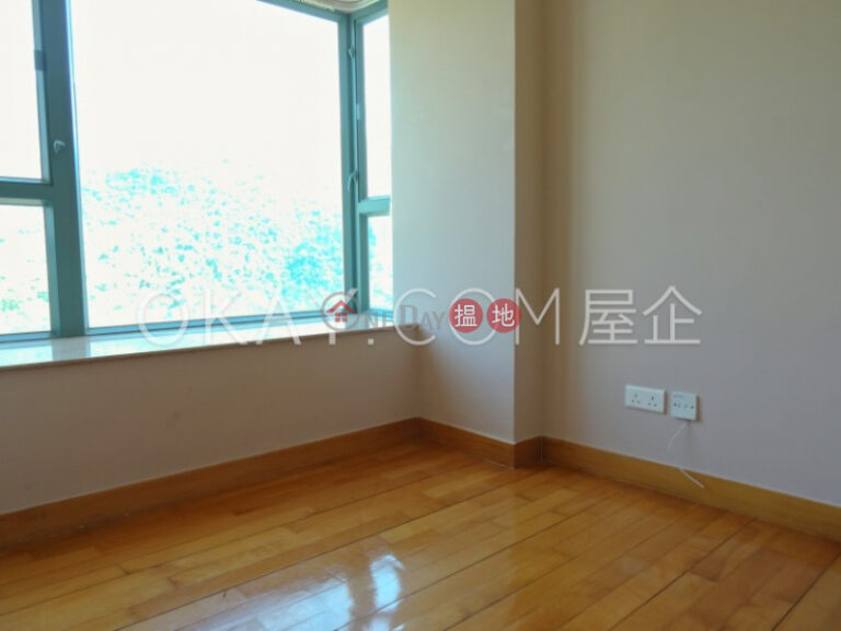 Luxurious 2 bedroom on high floor with balcony | For Sale